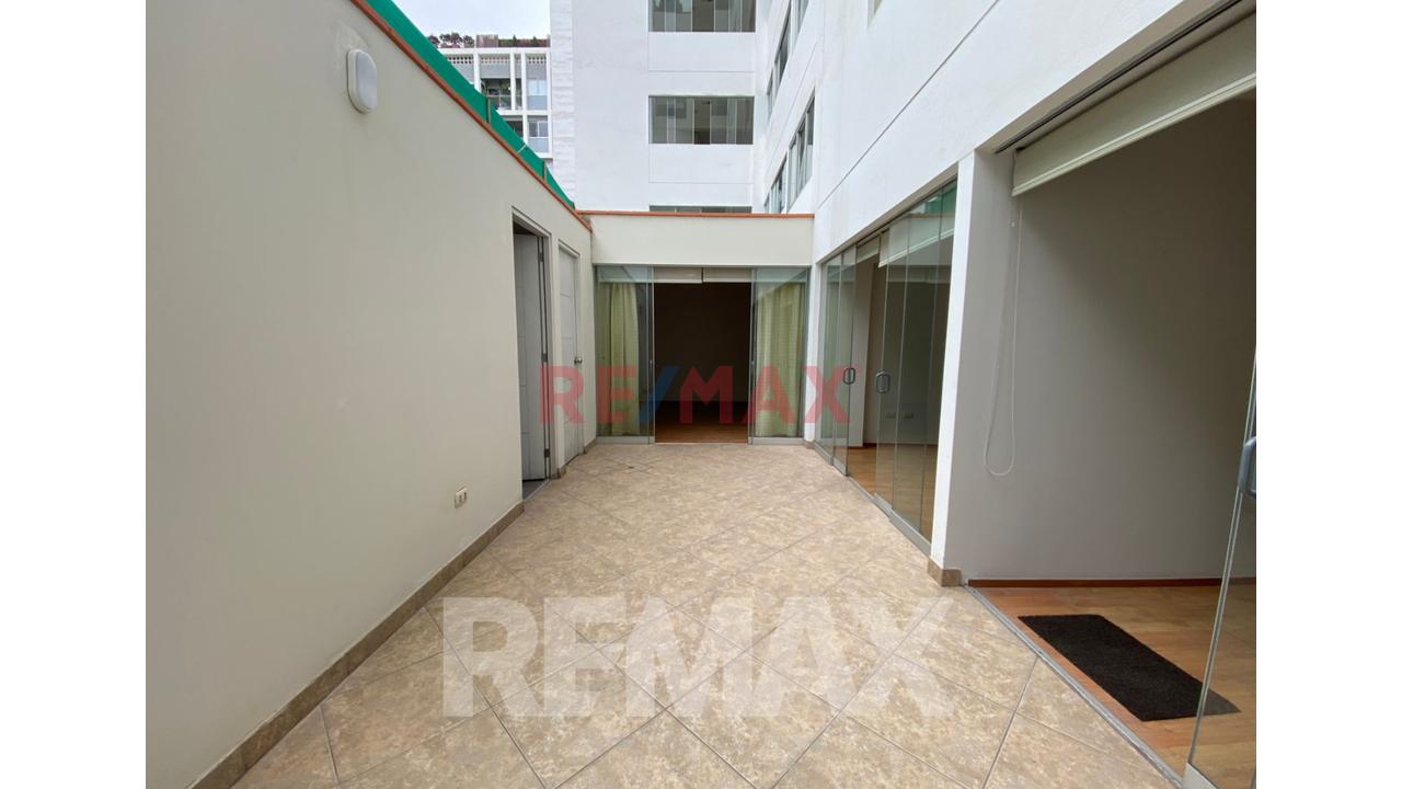 Departamento En Venta En Miraflores – Calle Berlín | Vive O Invierte — foto 12