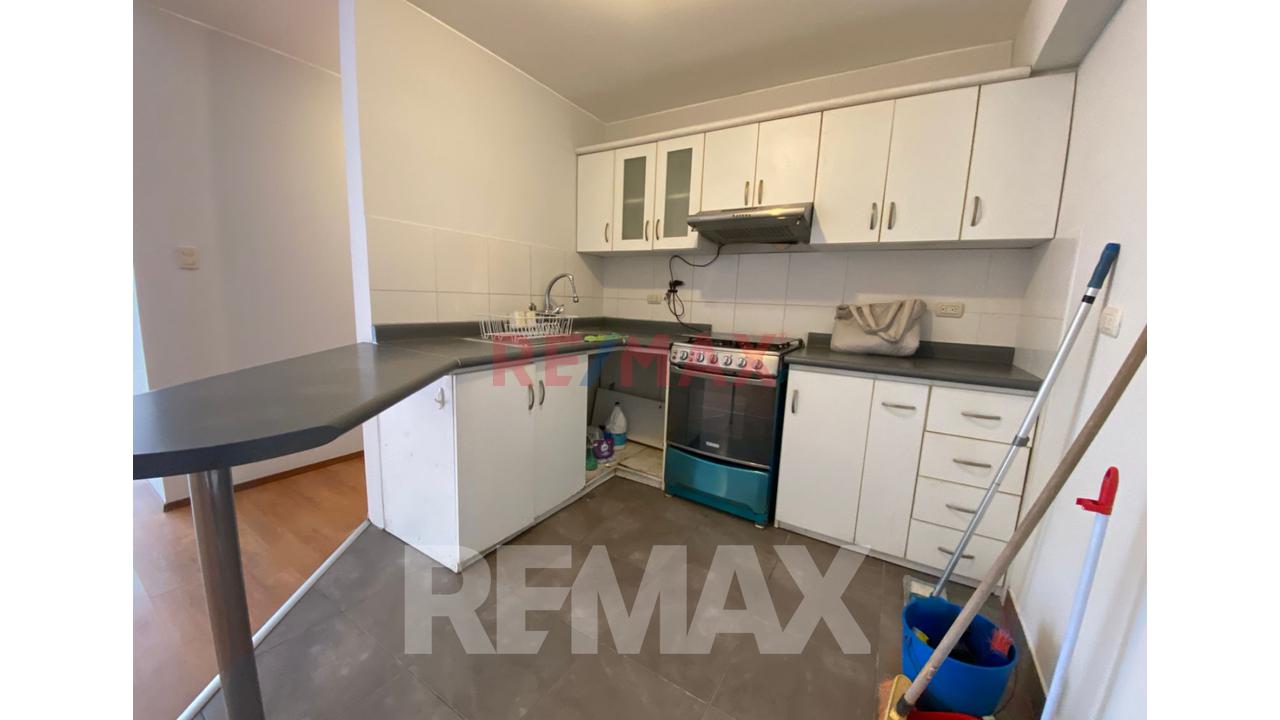 Departamento En Venta En Miraflores – Calle Berlín | Vive O Invierte — foto 8