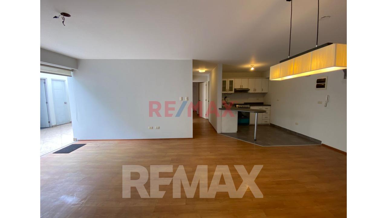 Departamento En Venta En Miraflores – Calle Berlín | Vive O Invierte