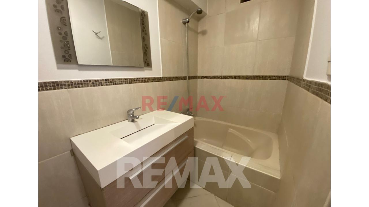 Departamento En Venta En Miraflores – Calle Berlín | Vive O Invierte — foto 6