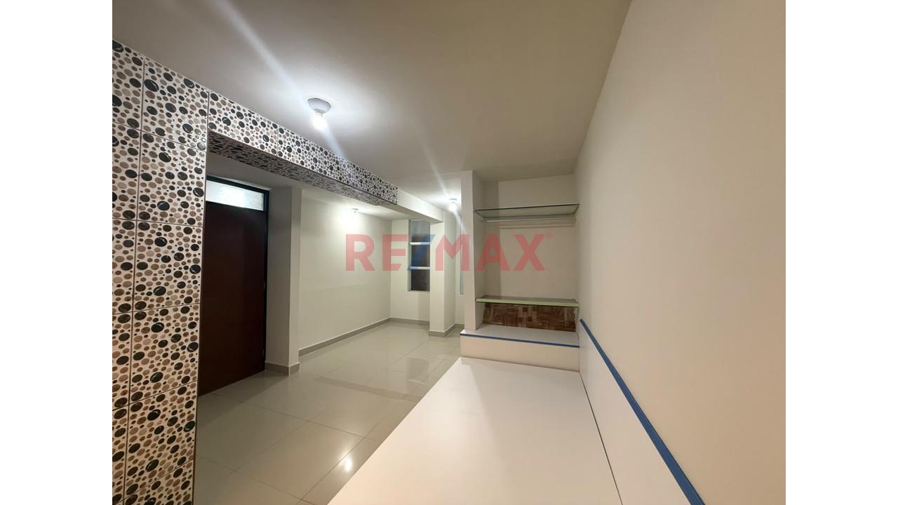 Departamento Duplex En Venta Frente A Parque - Urb La Alameda — foto 4