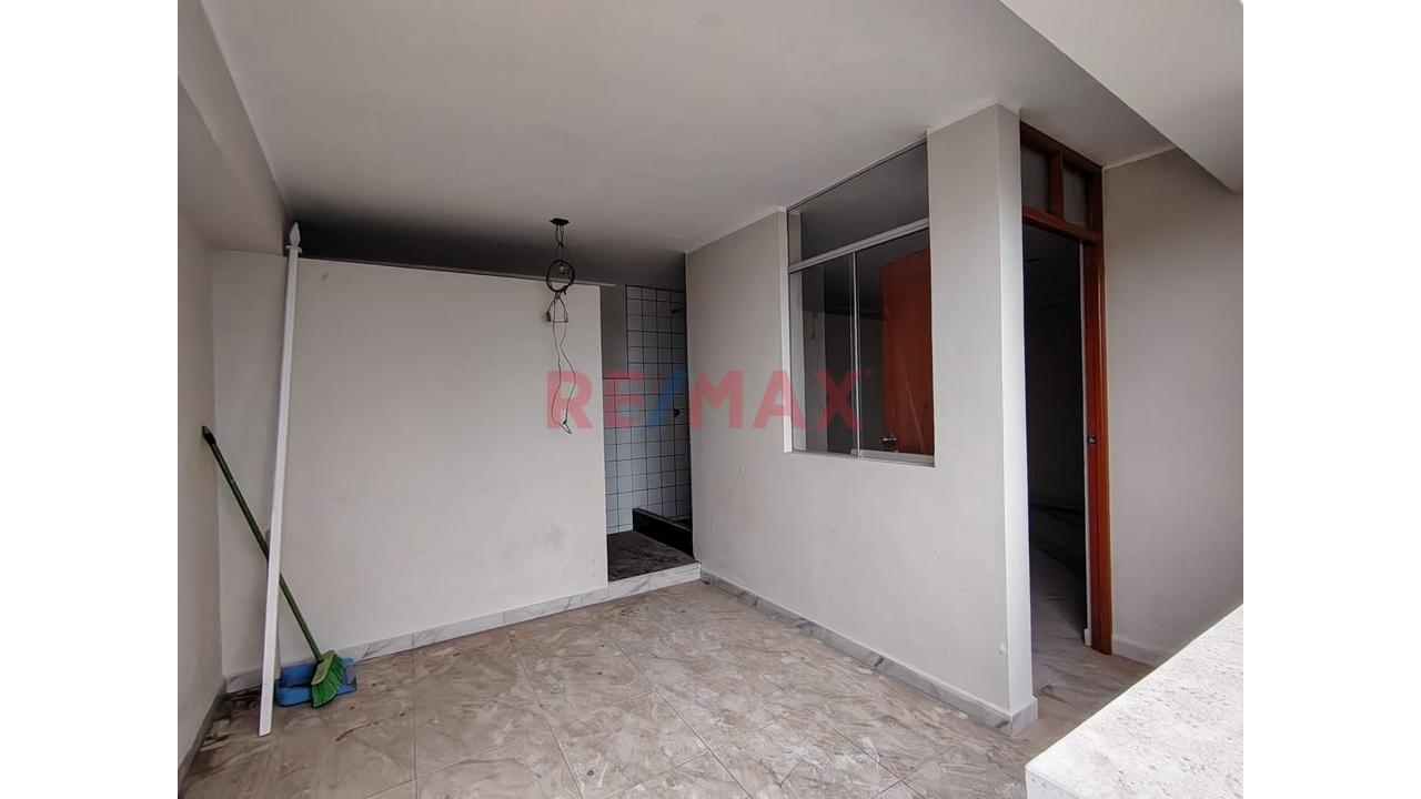 Venta De Casa En La Mejor Zona De Miramar - 10