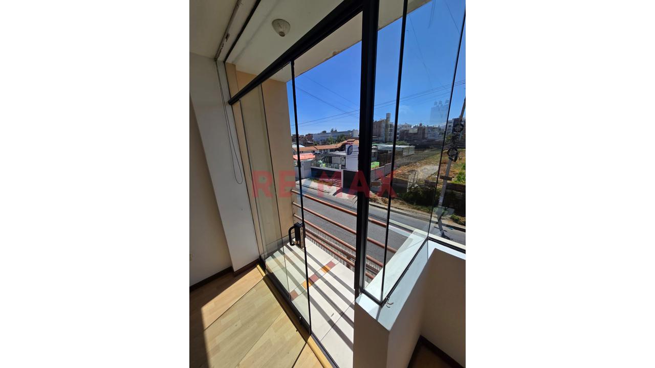 🏡 Departamento En Alquiler En Yanahuara – Urb. San Pedro - 15
