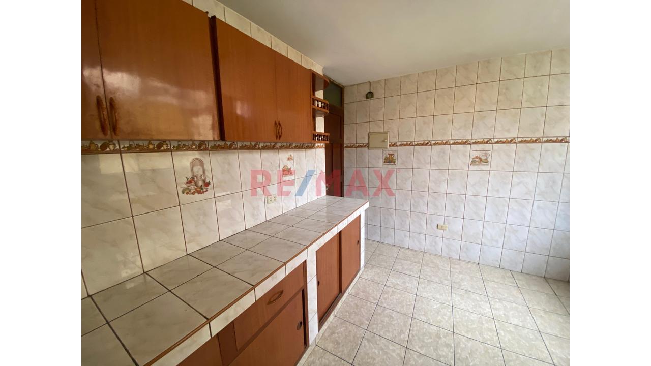 🏡 Casa En Venta En Los Olivos | 3 Niveles Independizados - 5