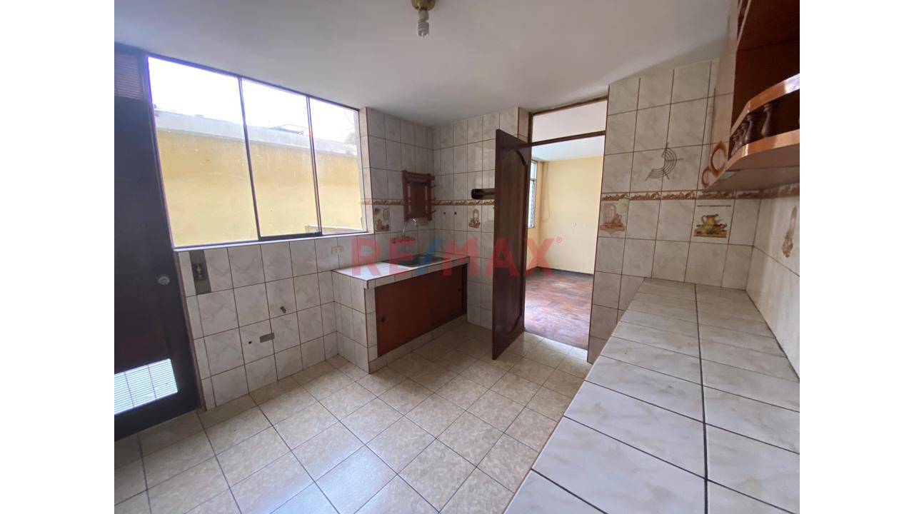 🏡 Casa En Venta En Los Olivos | 3 Niveles Independizados - 2