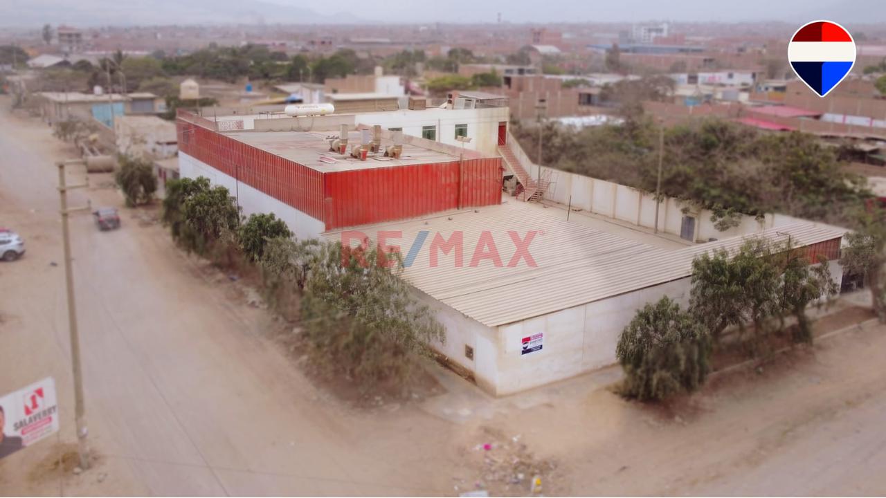 Alquiler De Terreno Comercial/Industrial Con Amplia Construcción Y Almacén – Cerca De Alta Complejidad - 13