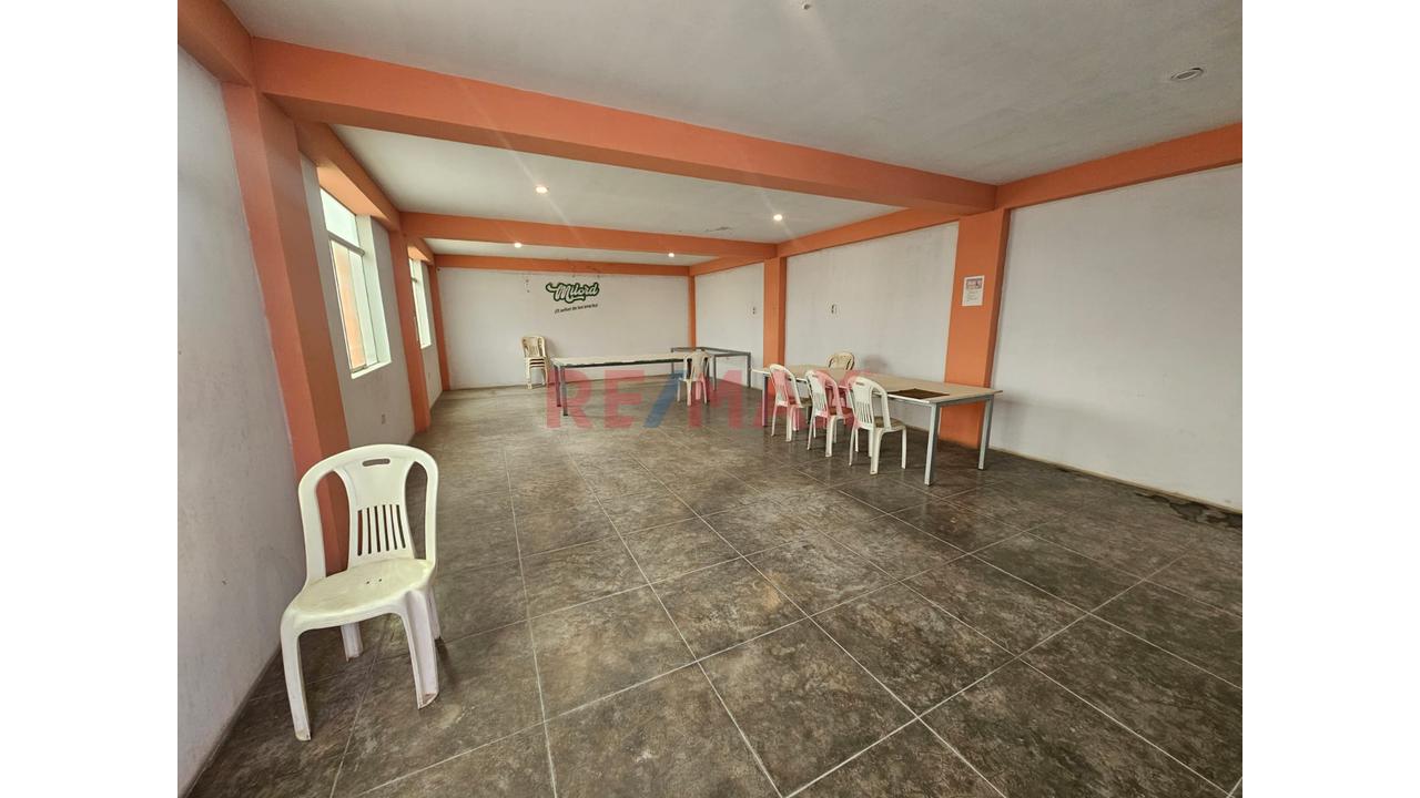 Alquiler De Terreno Comercial/Industrial Con Amplia Construcción Y Almacén – Cerca De Alta Complejidad - 8