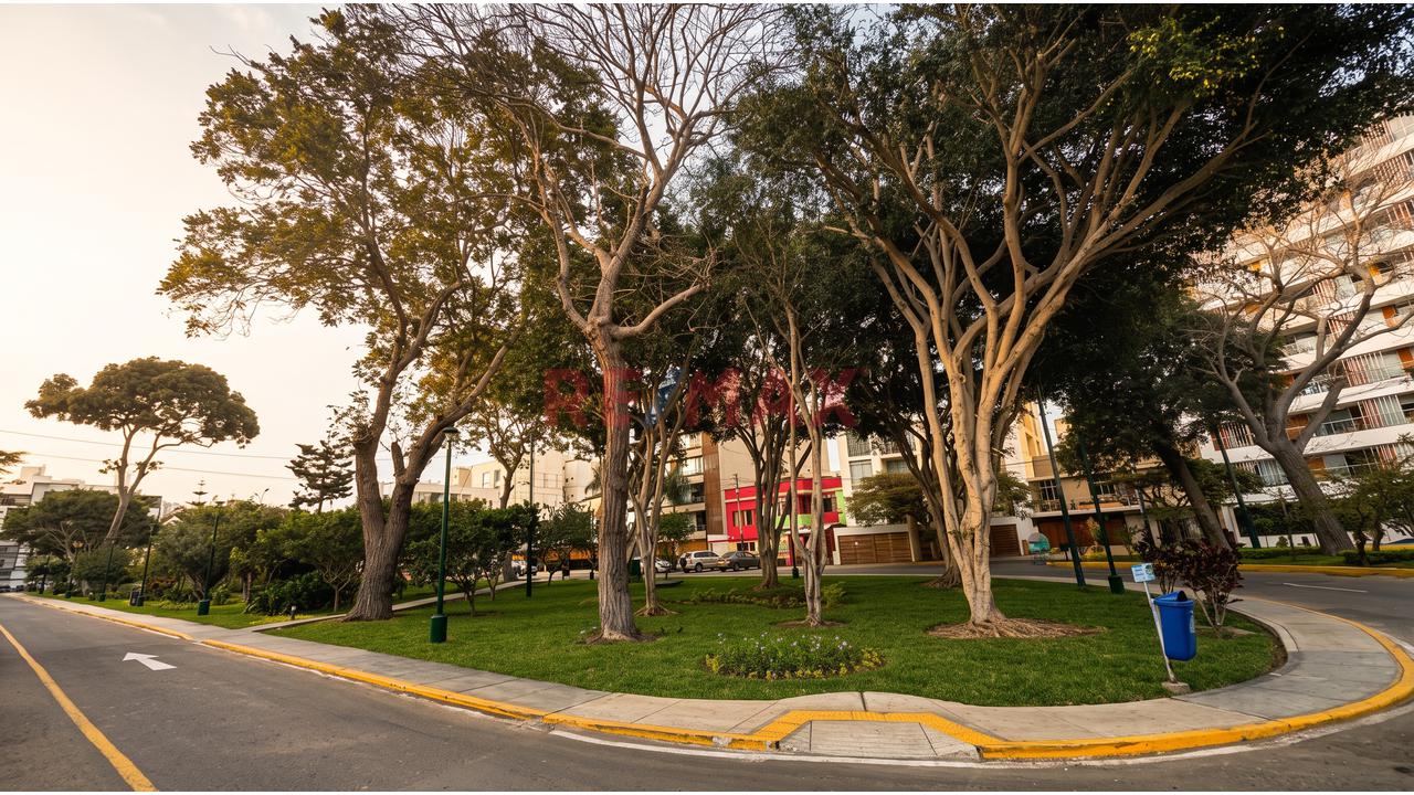 Alquilo Oficina 1Er Piso - 90 M2 - Frente A Parque Y A Pasos De Centro Cultural Peruano Japones, Jesus Maria! - 13