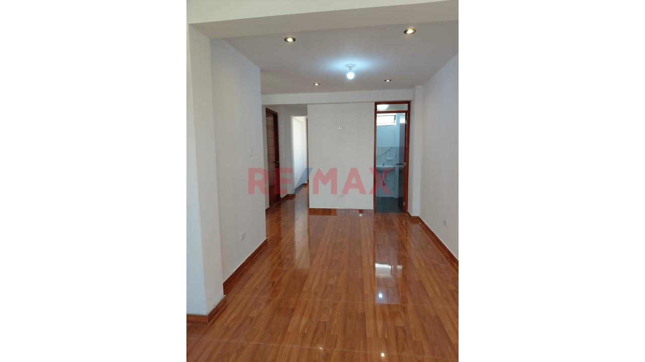 Alquiler  | Departamento De Estreno| Cerca Al Mercado Agrario  Y Universidad Cientifica Del Sur | Los Olivos — foto 2