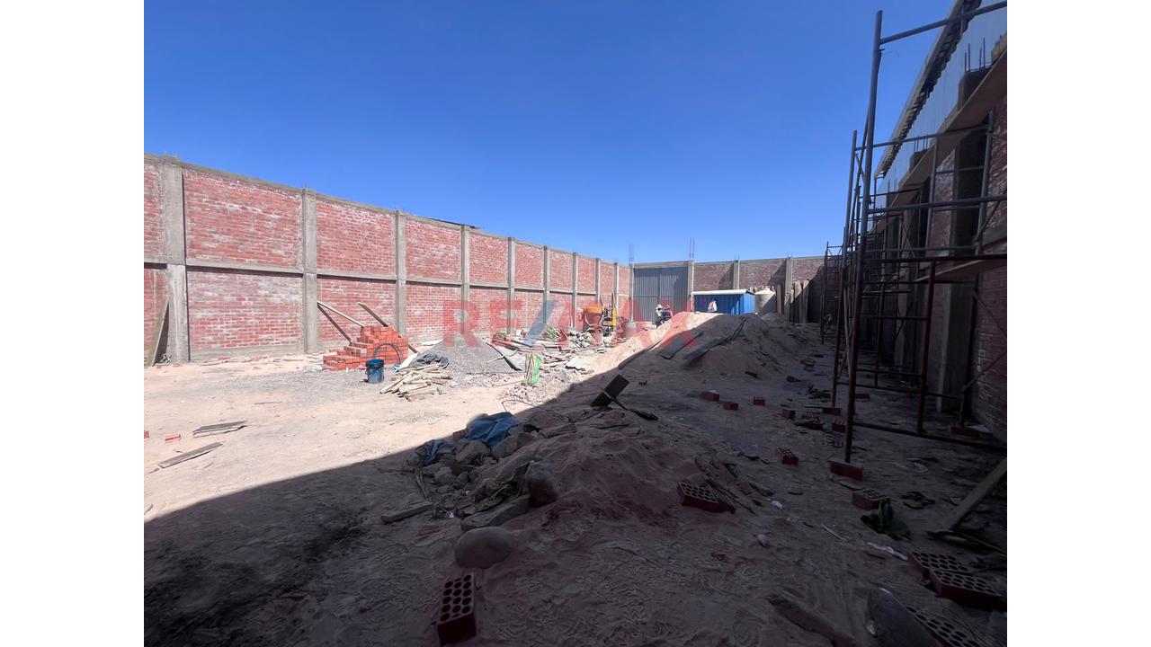 🏭🔥 Local Industrial En Venta – Urb. Arqueta, Cerro Colorado - 2