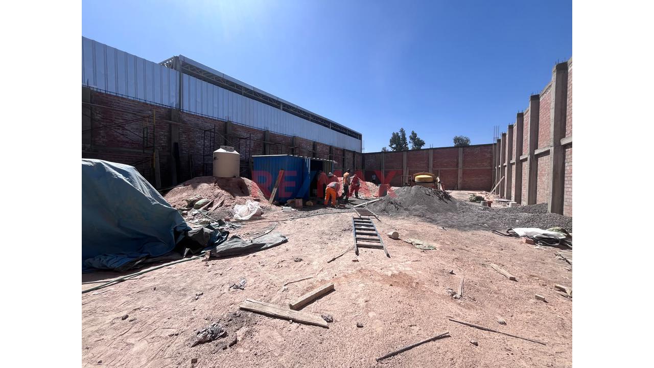 🏭🔥 Local Industrial En Venta – Urb. Arqueta, Cerro Colorado - 3