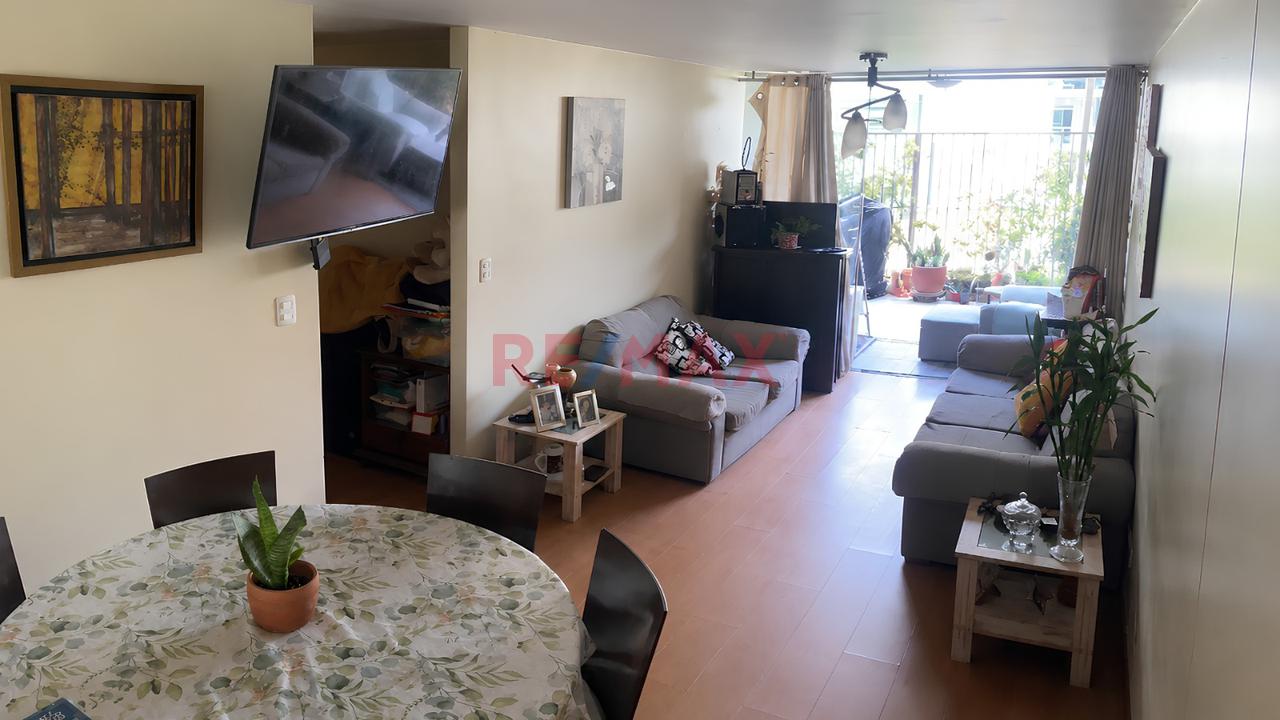 Se Vende Cómodo Y Funcional Departamento En Primer Piso Con Terraza Y Vista Al Jardin De Las Areas Comunes — foto 4