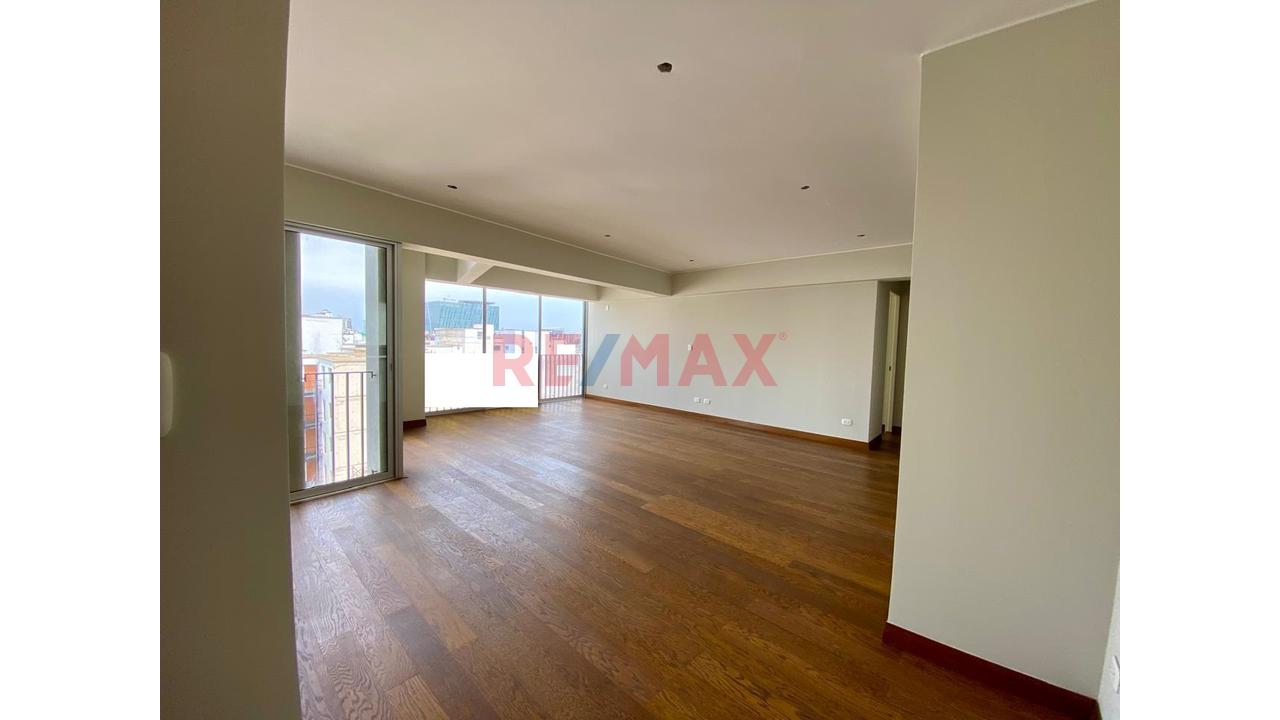 Exclusivo Dúplex Con Espectacular Vista A La Huaca Pucllana - Miraflores — foto 3