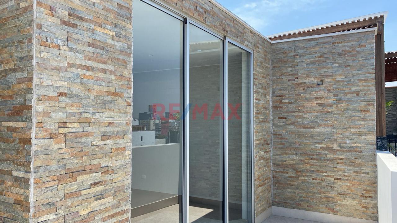 Exclusivo Dúplex Con Espectacular Vista A La Huaca Pucllana - Miraflores — foto 12