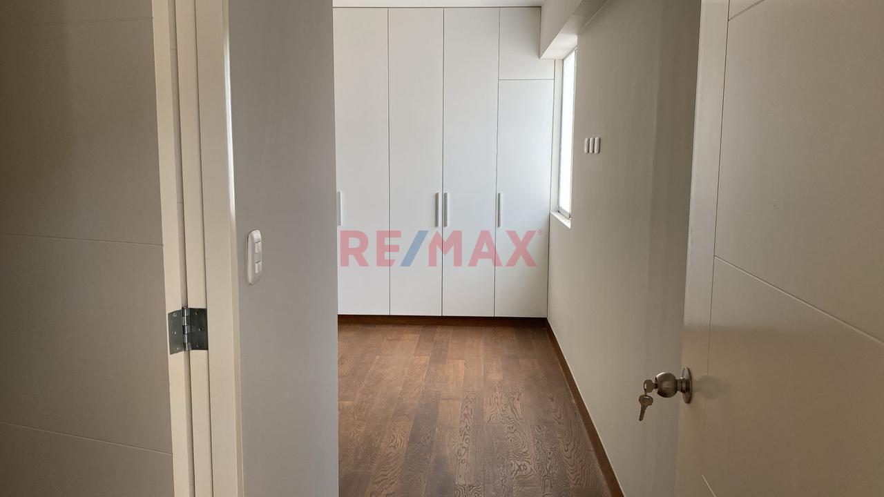 Exclusivo Dúplex Con Espectacular Vista A La Huaca Pucllana - Miraflores — foto 11