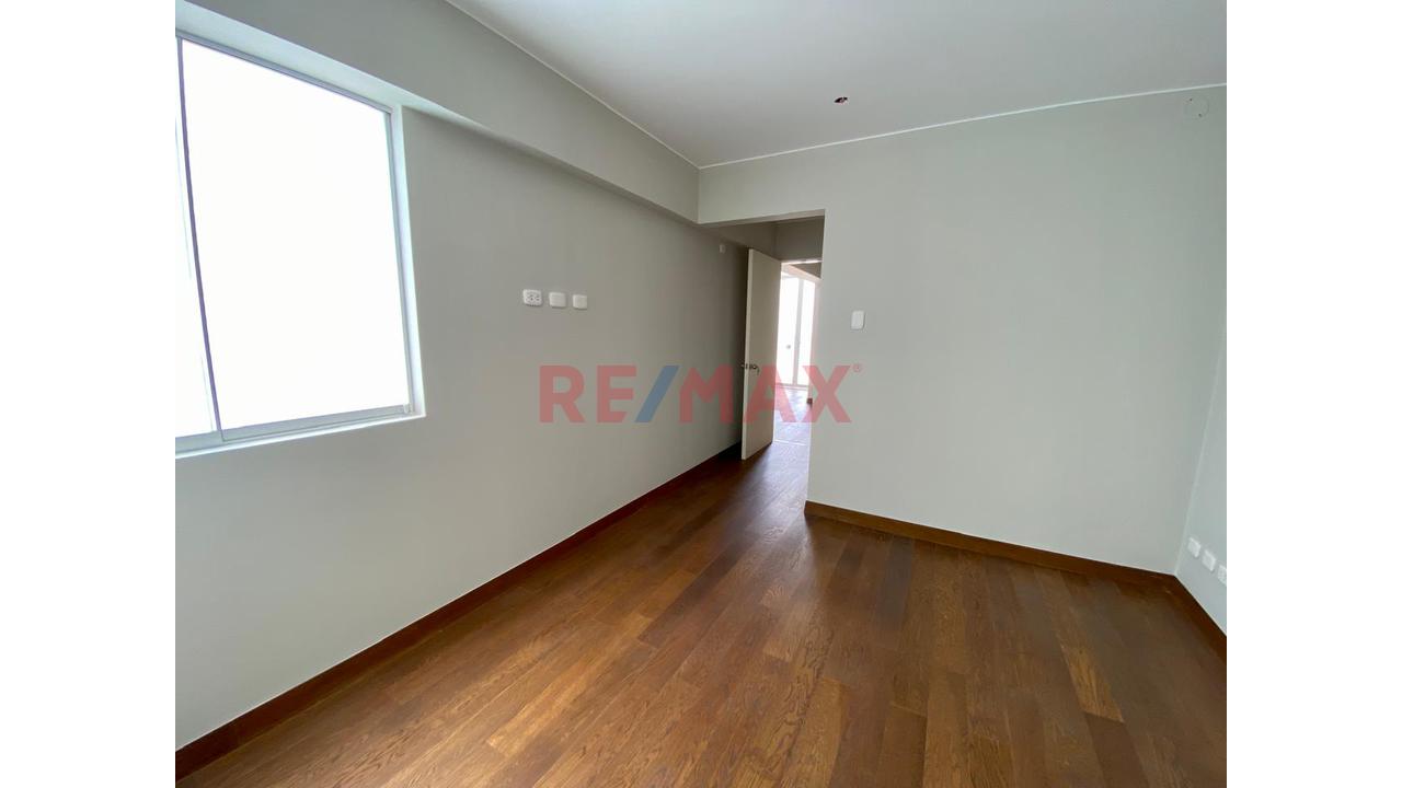 Exclusivo Dúplex Con Espectacular Vista A La Huaca Pucllana - Miraflores — foto 10