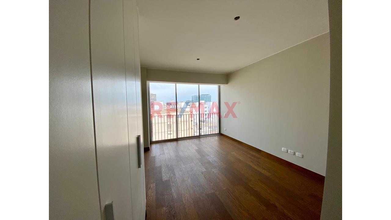 Exclusivo Dúplex Con Espectacular Vista A La Huaca Pucllana - Miraflores — foto 7