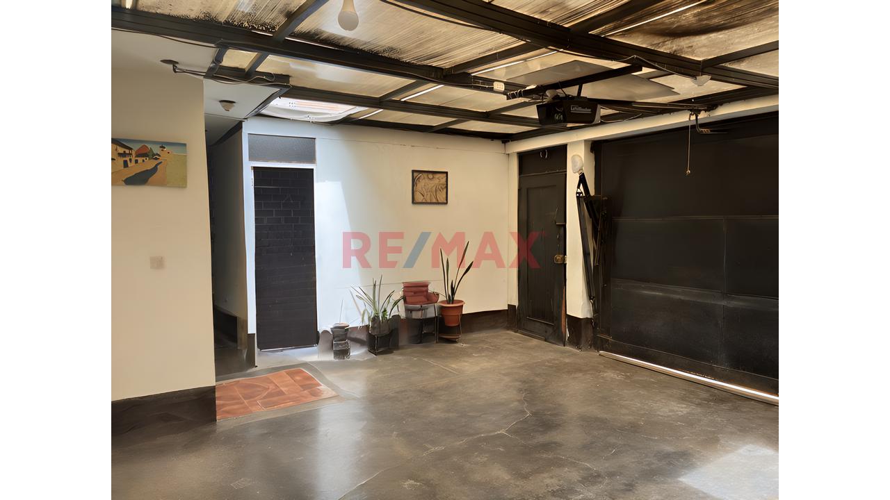 Venta De Casa Como Terreno 160M2 - Urb. Las Viñas De Surco - Callao - 19