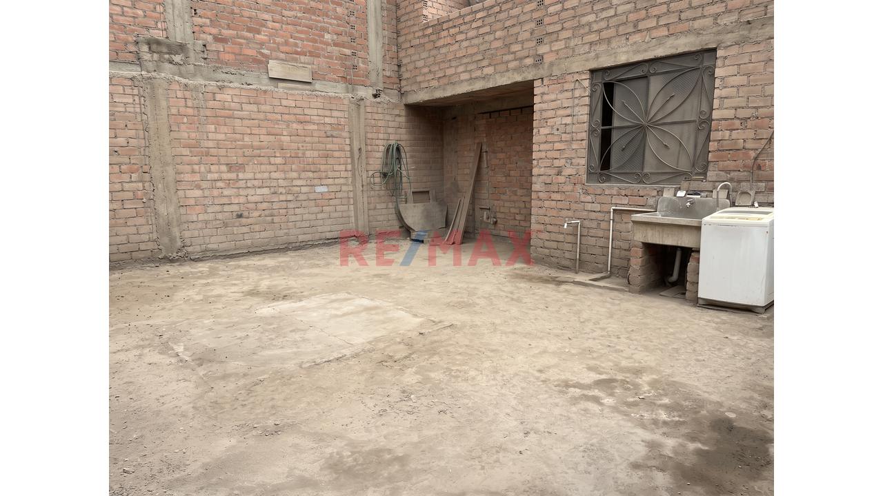 Venta De Casa Como Terreno 160M2 - Urb. Las Viñas De Surco - Callao - 13