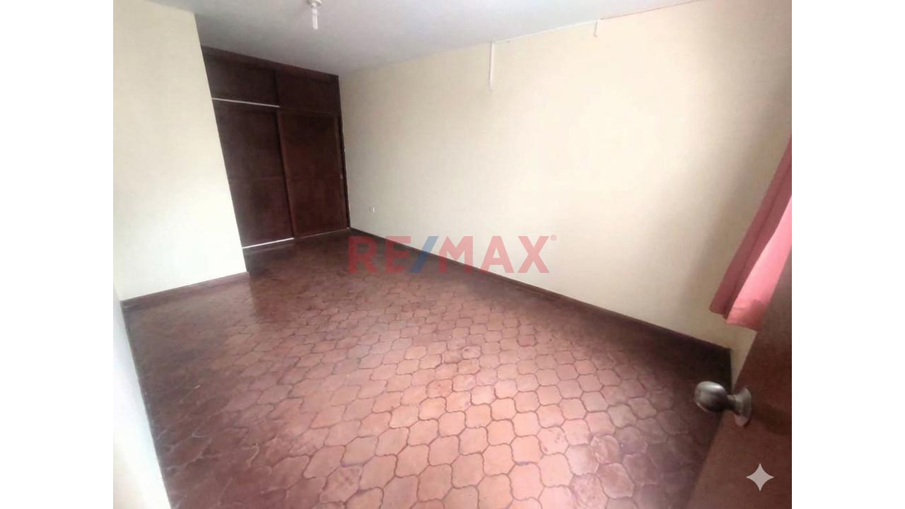 Hermosa Casa De 3 Pisos En Venta Cerca A Parque - Urb. Santa Leonor, Chorrillos — foto 10