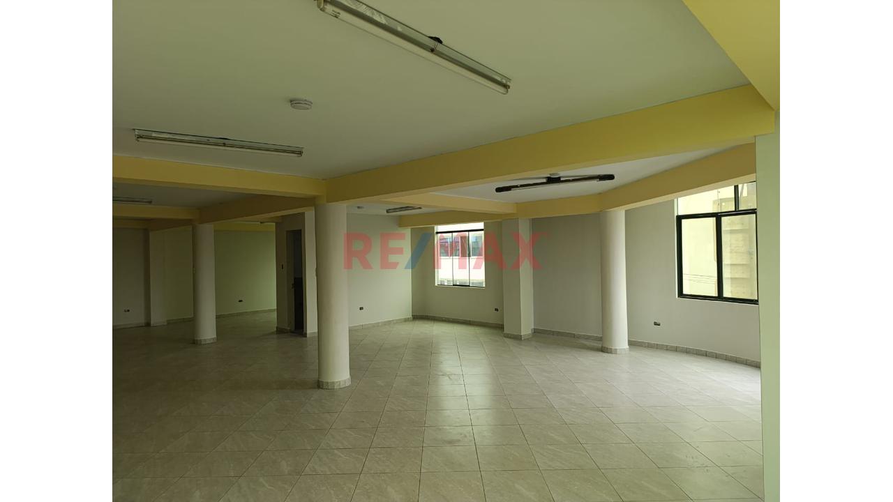 🏢¡Alquilo Edificio Comercial Por Pisos O Total En Los Olivos! Ideal Para Academias, Gym, Institutos O Centros Médicos 🏫🏥 — foto 6