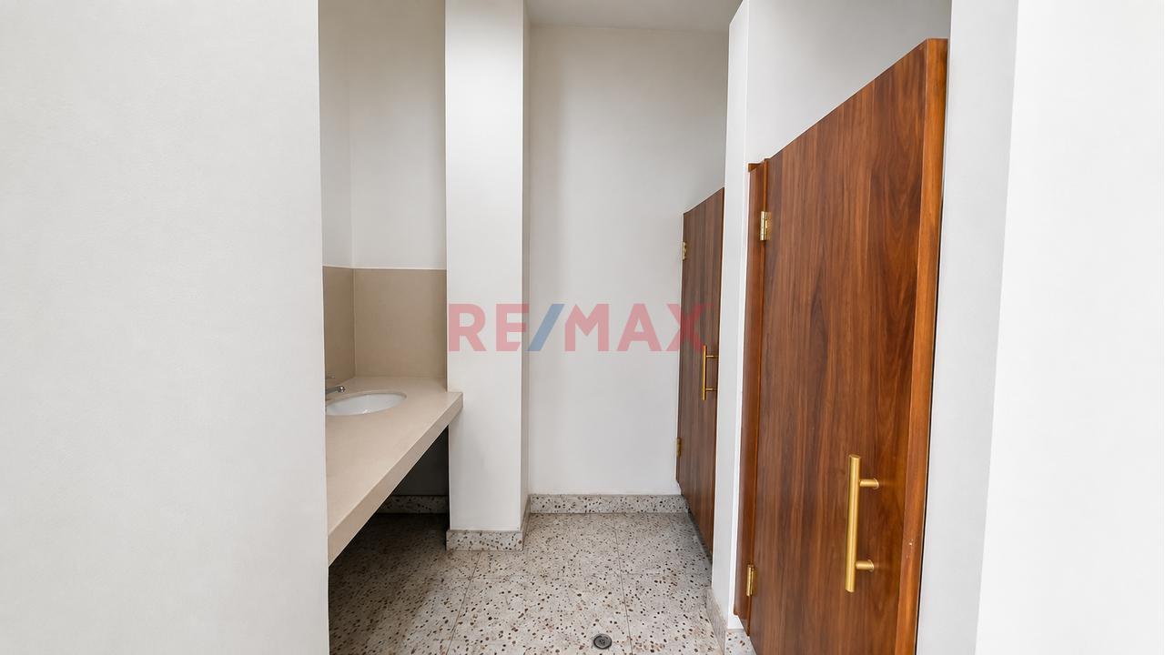 *¡Alquiler De Amplio Local Comercial En Puente Piedra!* - 2