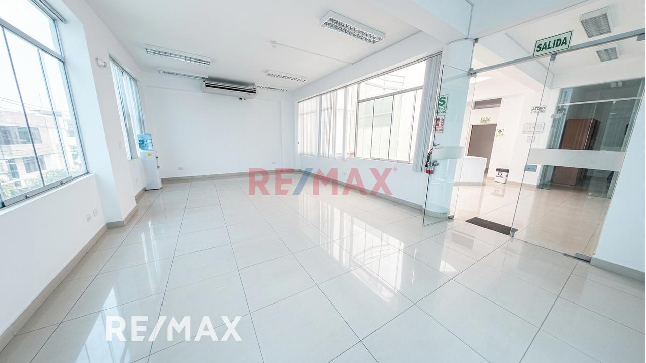 Oficina Moderna 60 M² En Lince – Ubicación Estratégica Cerca A Javier Prado - 8