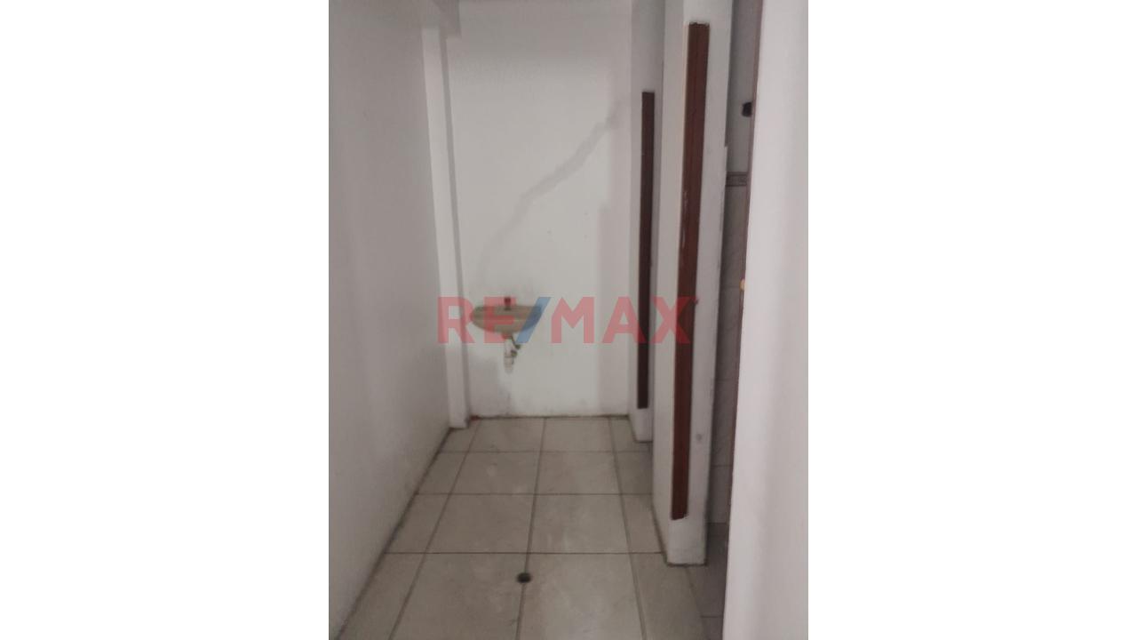 Local Comercial En Alquiler – Comas | S/ 1,400 - 5