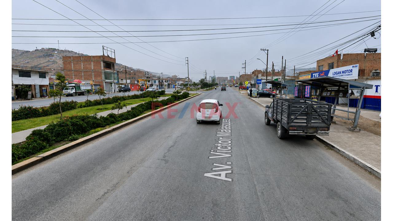 Se Vende Local Comercial En Avenida Victor Malasquez - 1000M2 - 14