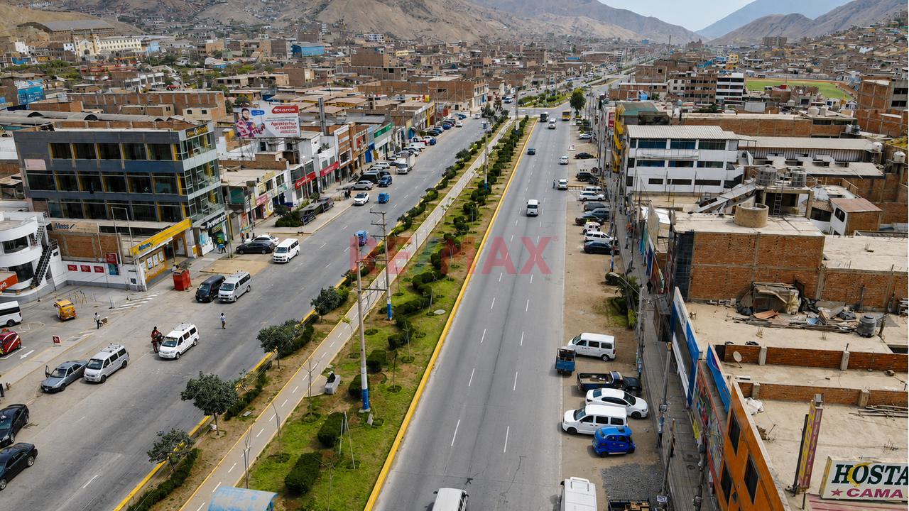 Se Vende Local Comercial En Avenida Victor Malasquez - 1000M2 - 13