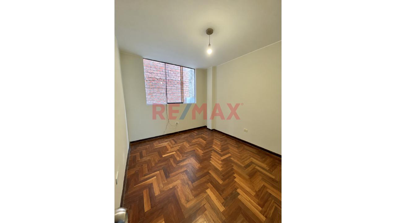 Venta Casa De 3 Pisos Con Terraza En Bellavista – Us$114,000 - 7