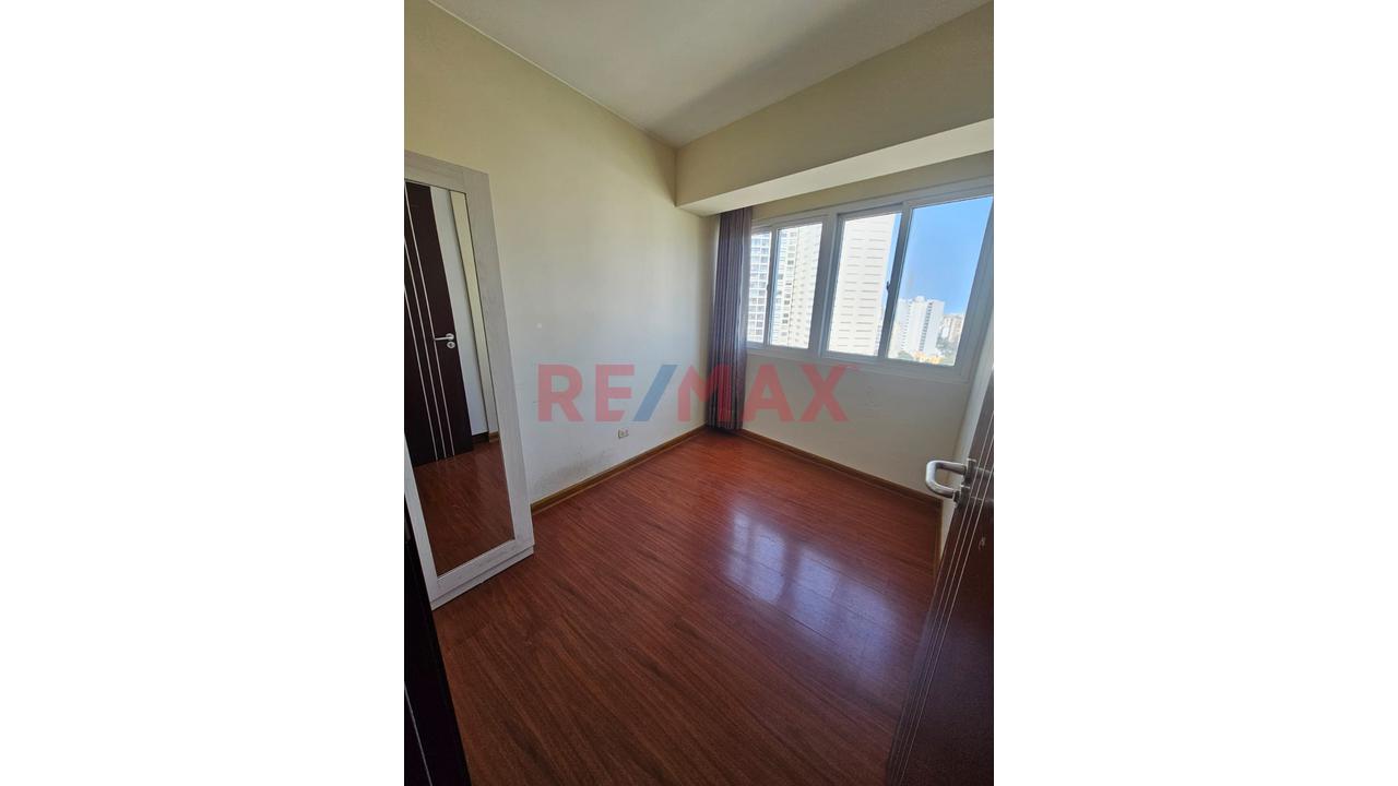 Vendo Departamento En Piso 13: Vista Panorámica, Cochera Y A Pasos Del Real Plaza Salaverry — foto 4