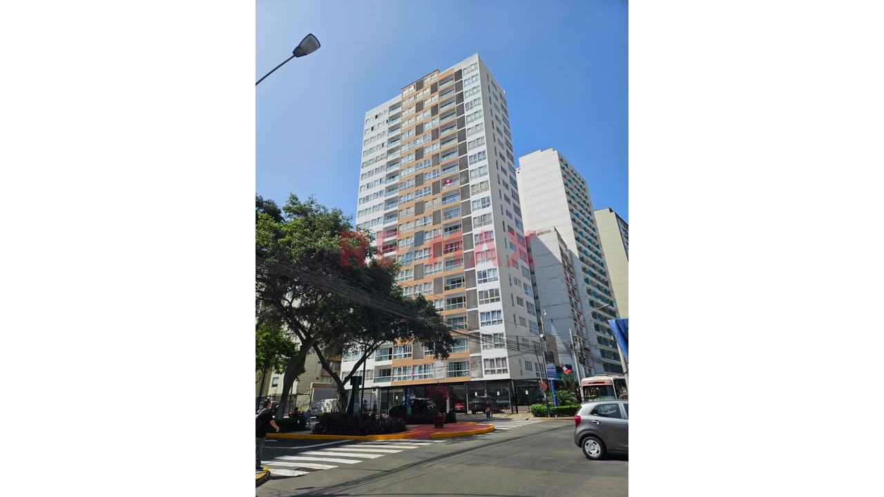 Vendo Departamento En Piso 13: Vista Panorámica, Cochera Y A Pasos Del Real Plaza Salaverry — foto 8
