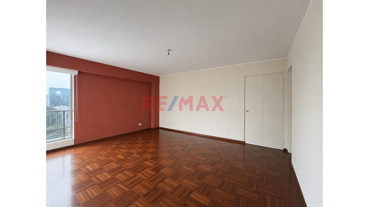 Departamento En Venta San Isidro - Frente Embajada De Chile / 2 Depas En 1 — foto 5