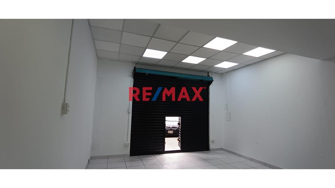 Alquiler De Local Comercial En El Callao De 38 M2, En Toda La Av. Saenz Peña Al Costado Del Mercado Central