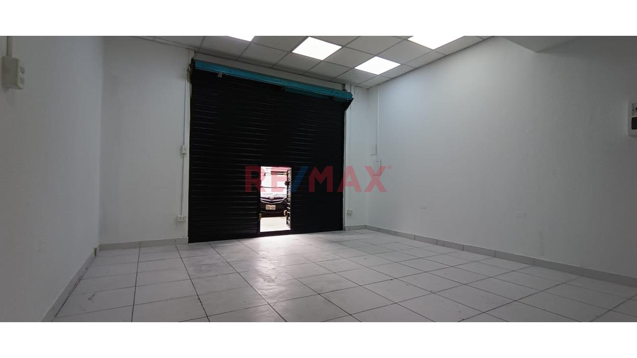 Alquiler De Local Comercial En El Callao De 38 M2, En Toda La Av. Saenz Peña Al Costado Del Mercado Central — foto 6