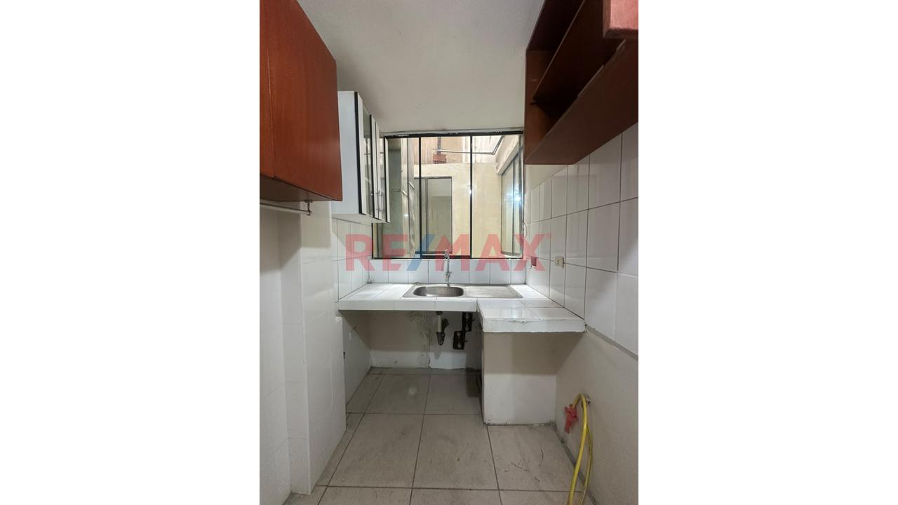 Alquiler De Lindo Departamento De 2 Habitaciones, Los Olivos — foto 12