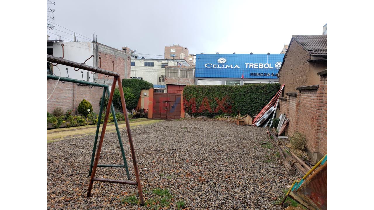 🚨 ¡Se Alquila Local Comercial En El Tambo 🚨 - 2