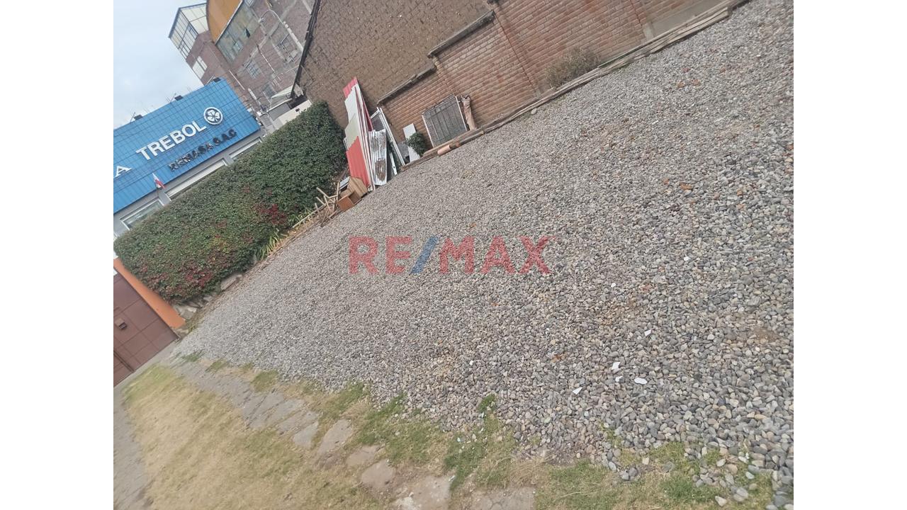🚨 ¡Se Alquila Local Comercial En El Tambo 🚨 - 8