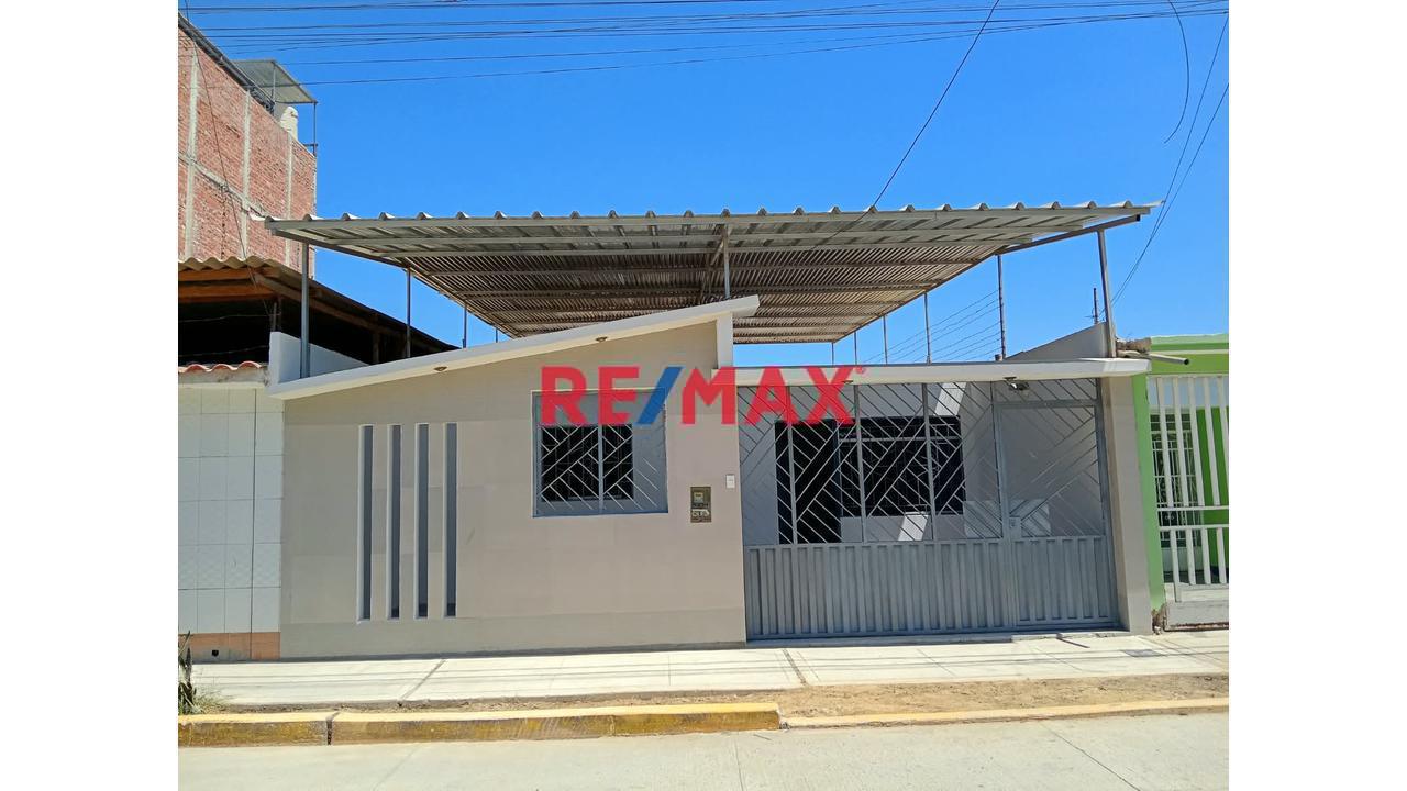 Oportunidad!!! Venta De Casa En Urb. San Bernardo De 160 M2 Cerca A  Maxi Ahorro - 1