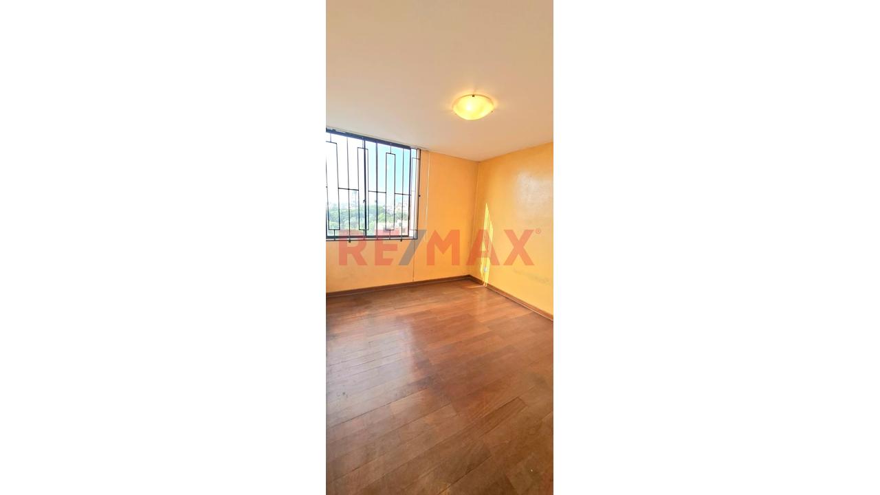 ¡Exclusivo Y Listo Para Mudarse! Departamento De 3 Dor. + Estudio + Cochera Techada En Condominio Con Jardines En Surco — foto 10