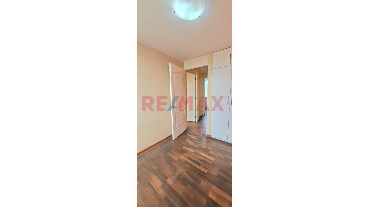 ¡Exclusivo Y Listo Para Mudarse! Departamento De 3 Dor. + Estudio + Cochera Techada En Condominio Con Jardines En Surco — foto 14