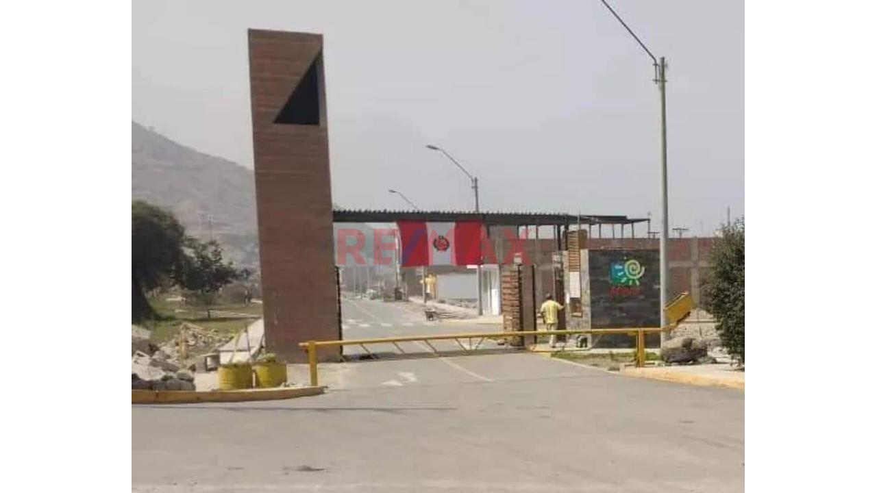 Terreno En Venta En La Urbanización Mirasol De Huampani 130.20 Mt2 — foto 3