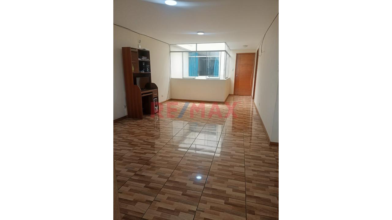 Excelente Oportunidad En Surco Dpto. En Venta — foto 8