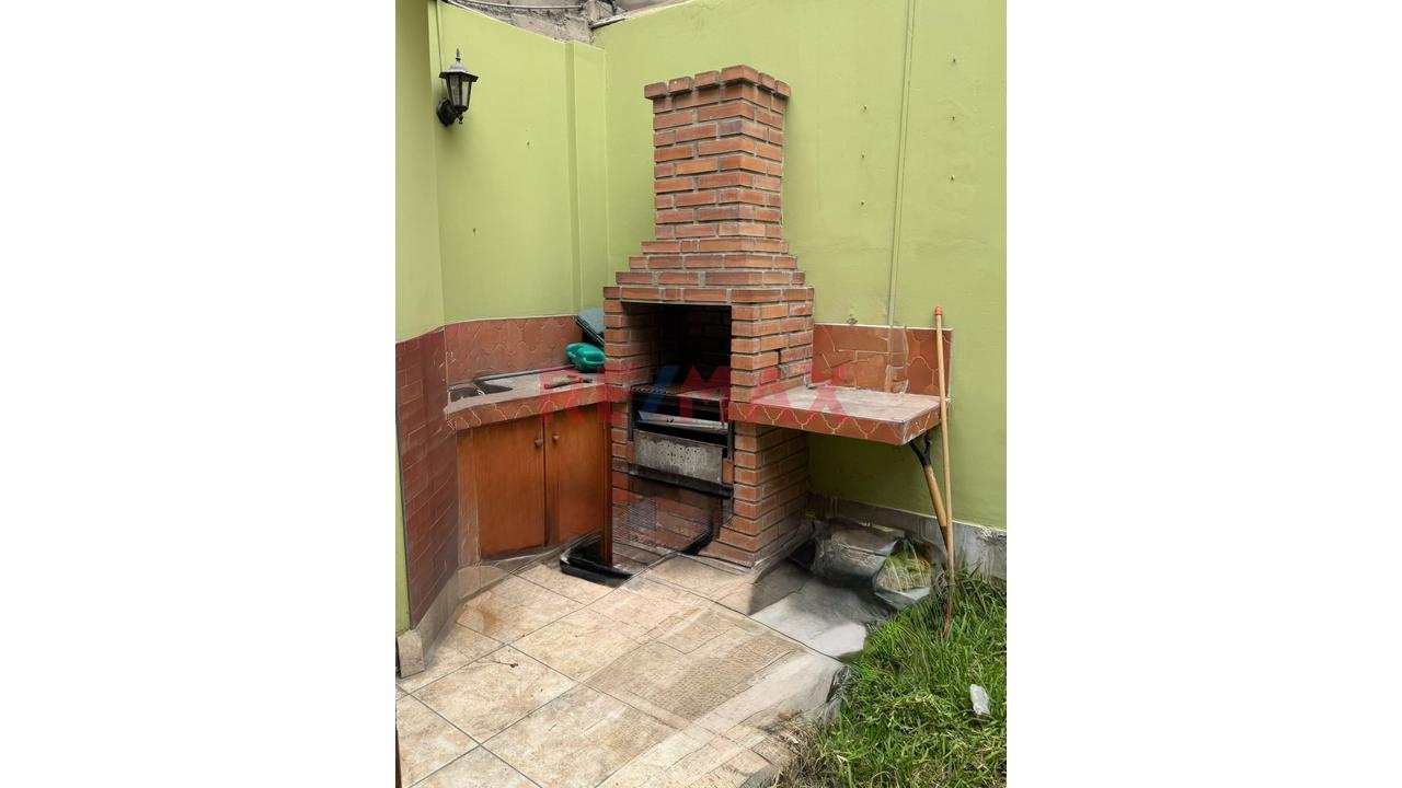 Amplia Casa Bien Ubicada En El Centro De Miraflores, Perfecta Para Oficina O Para Uso Familiar !!!! — foto 8