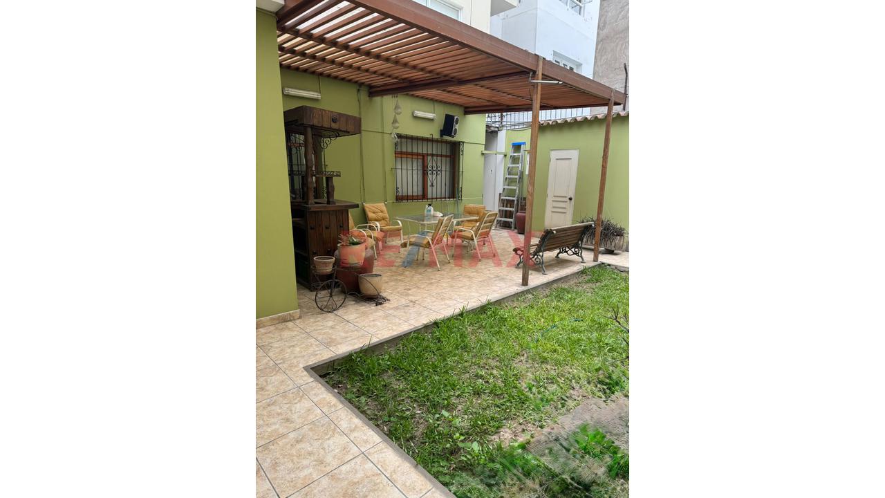 Amplia Casa Bien Ubicada En El Centro De Miraflores, Perfecta Para Oficina O Para Uso Familiar !!!! — foto 15