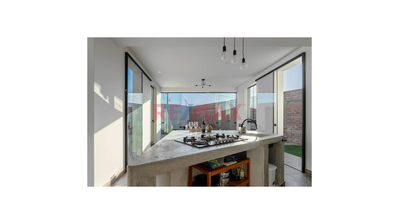 Se Alquila Casa Moderna Amoblada De 1 Piso Con Piscina En Campo Sol – La Tinguiña - 5