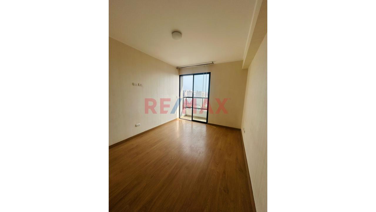 Departamento En Alquiler En Jesús María | 3 Dormitorios + Balcón + Sala De Estar/Estudio — foto 13