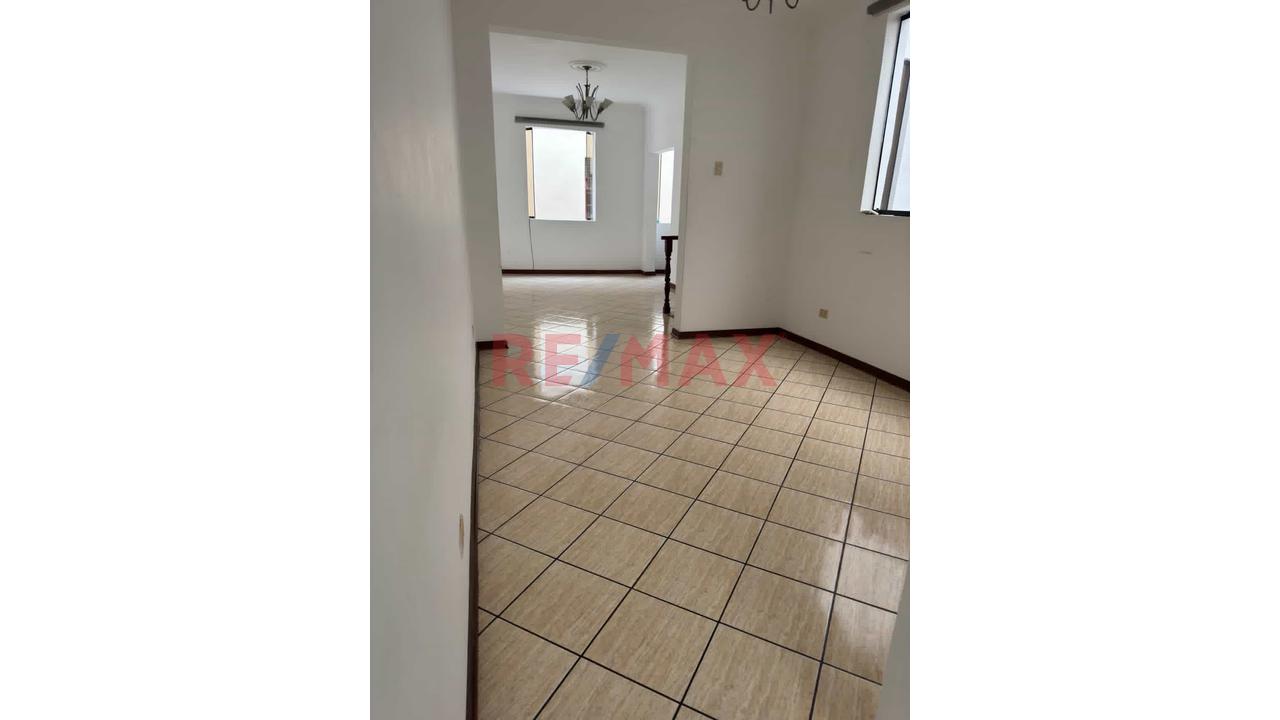 🏠 Duplex En Venta – Jesús María 💰 Precio: Us$ 250,000 — foto 9