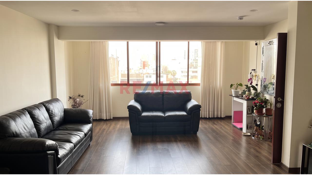 🏢 ¡Estreno / Casi Nuevo! Moderno Departamento De 3 Dormitorios + 2 Cocheras En Pueblo Libre 📍 — foto 2